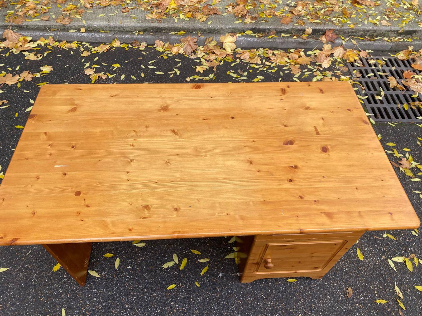 Scandinavian solid wood desk with drawer, 132cm