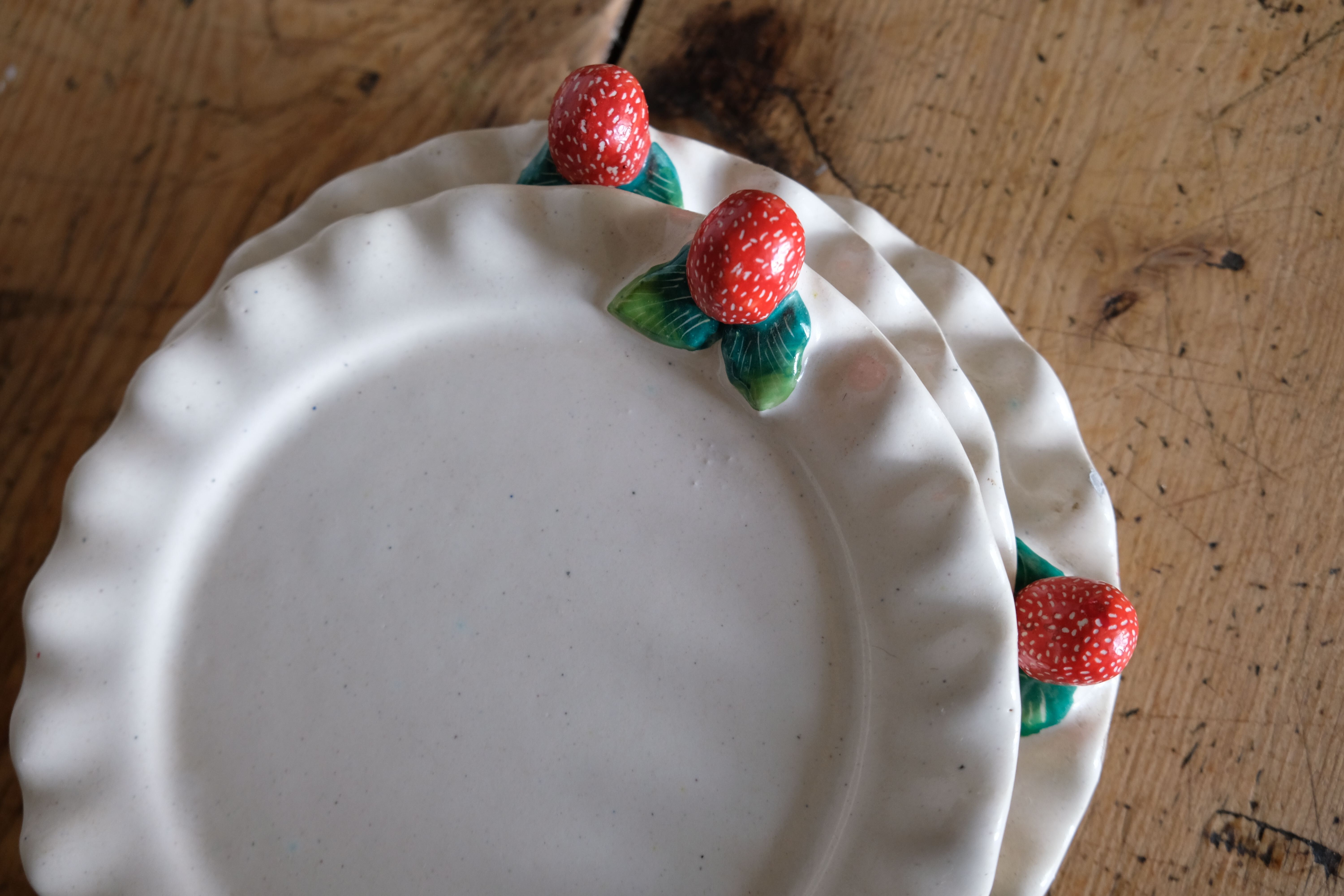 Service dessert in old strawberry Moutiers