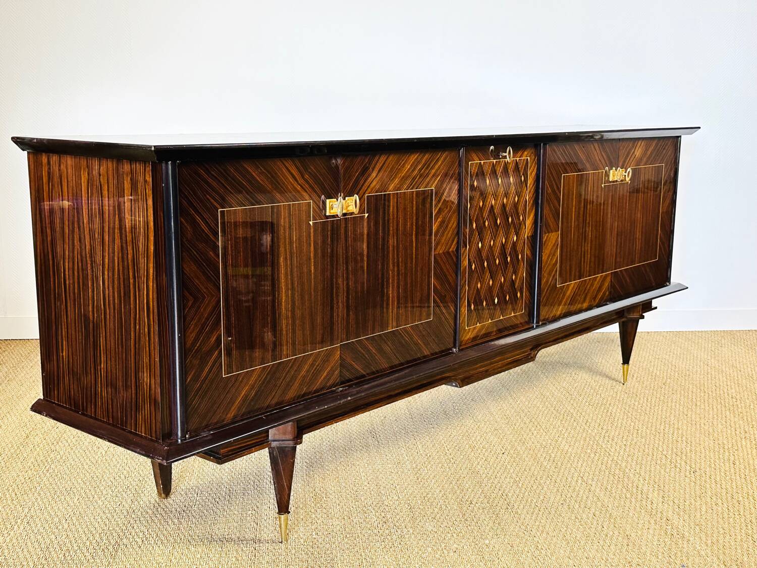 Art Deco buffet in Macassar ebony, 1940.