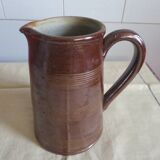 Berry sandstone pitcher