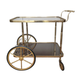 Serving table