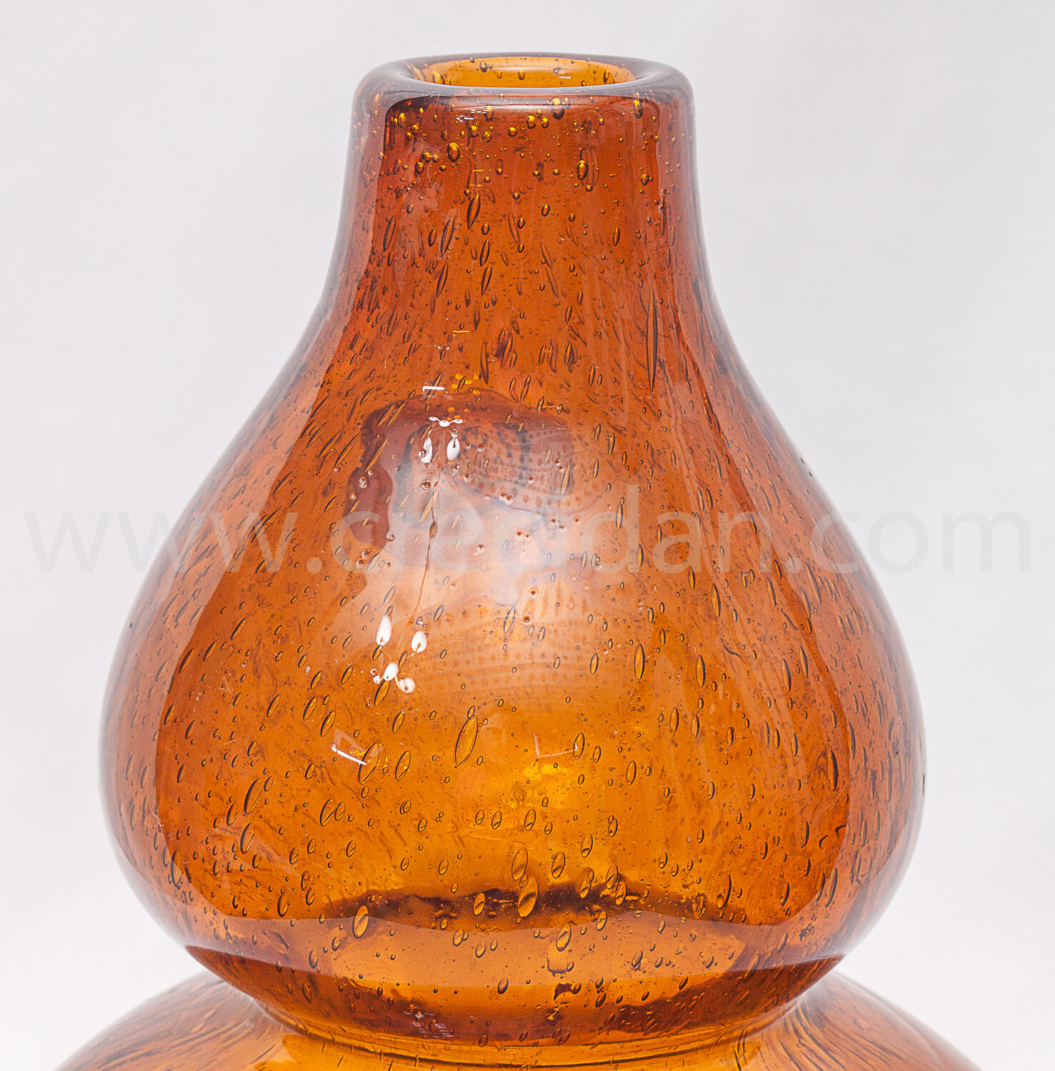Bubbled glass vase – Biot