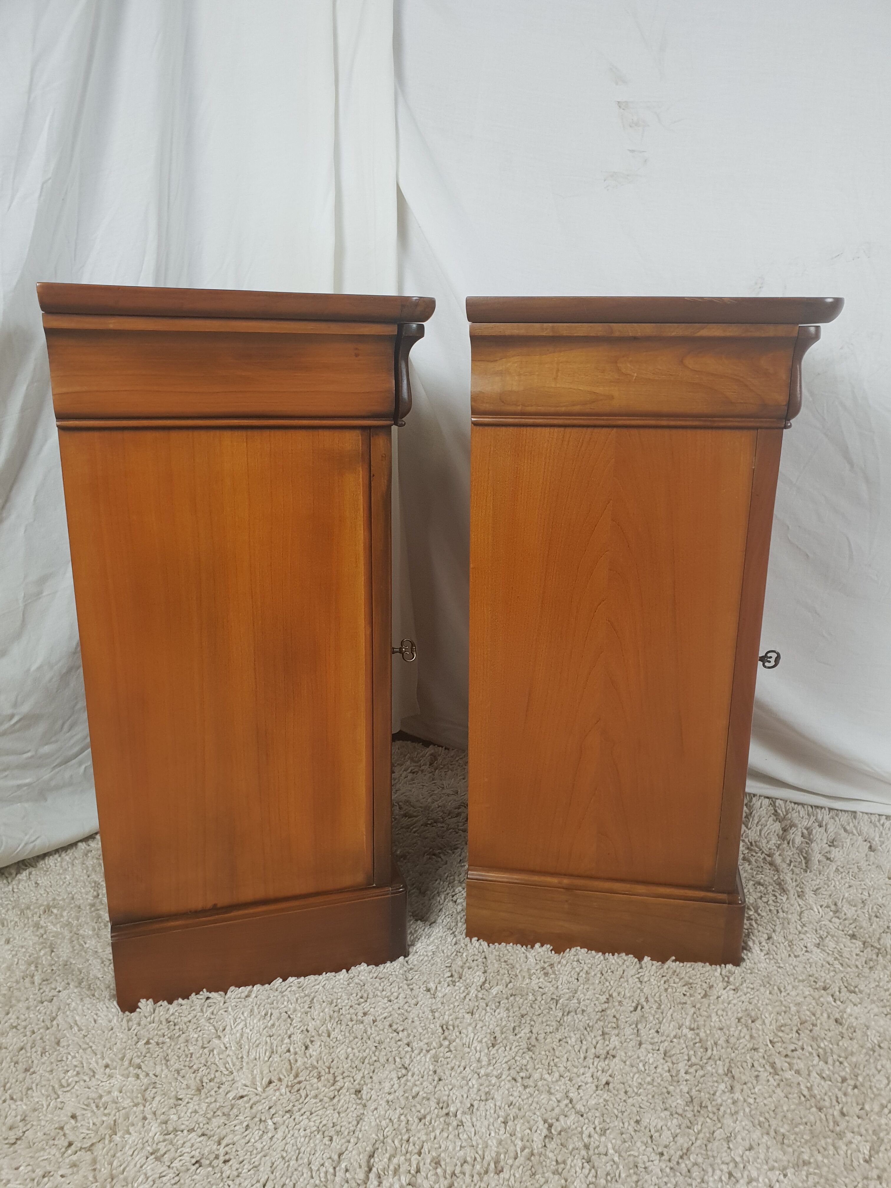 Louis Philippe style pair of nightstand