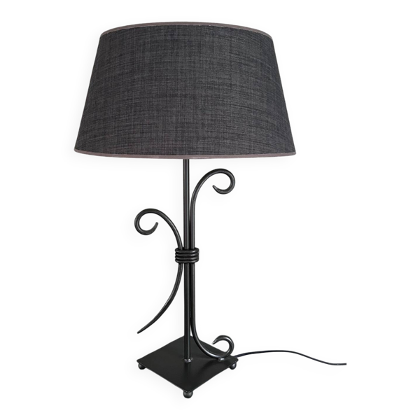 Lampe volutes en fer forgé
