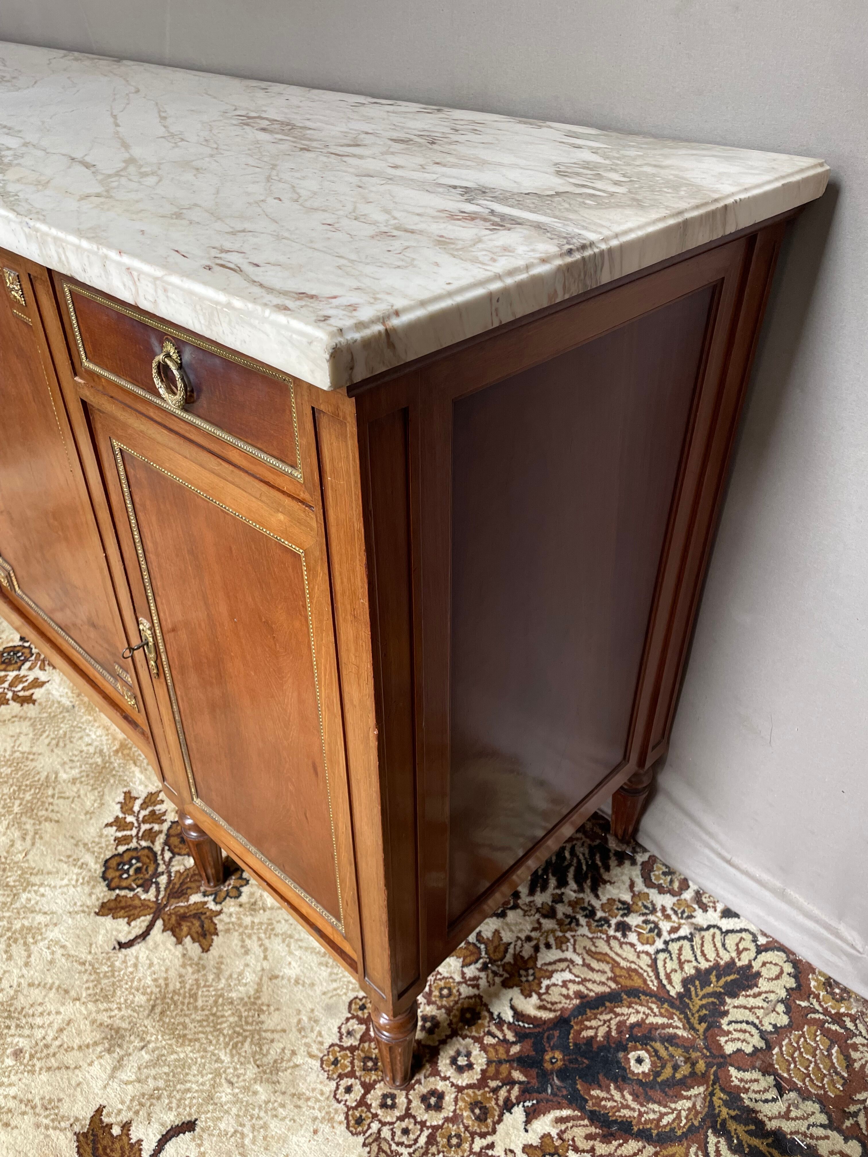 Enfilade de style Louis XVI