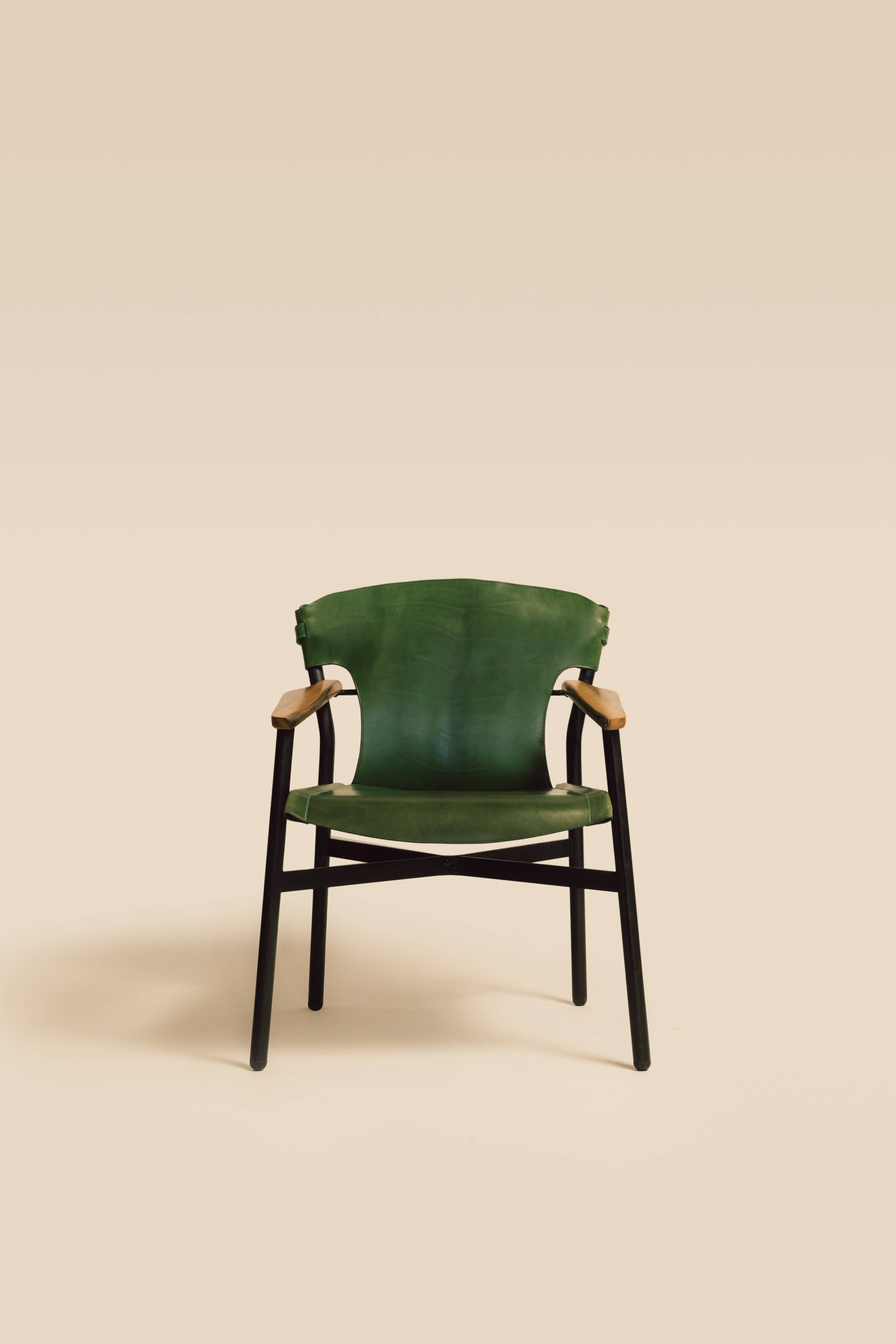 Galathée armchair in green leather, steel and ash wood