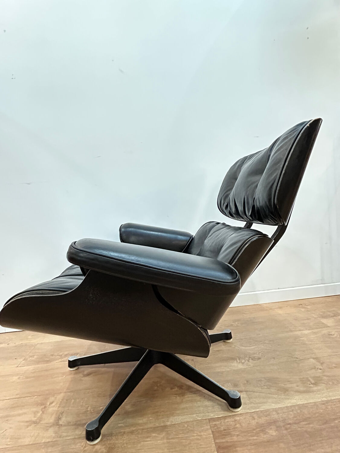 Eames Lounge Chairs Pair