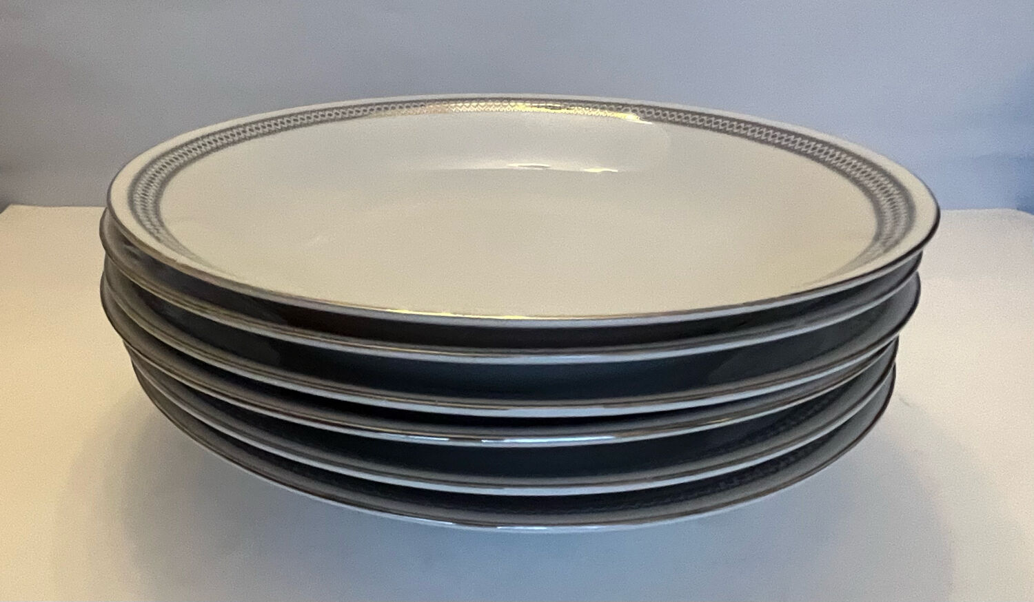 6 hollow white porcelain plates
