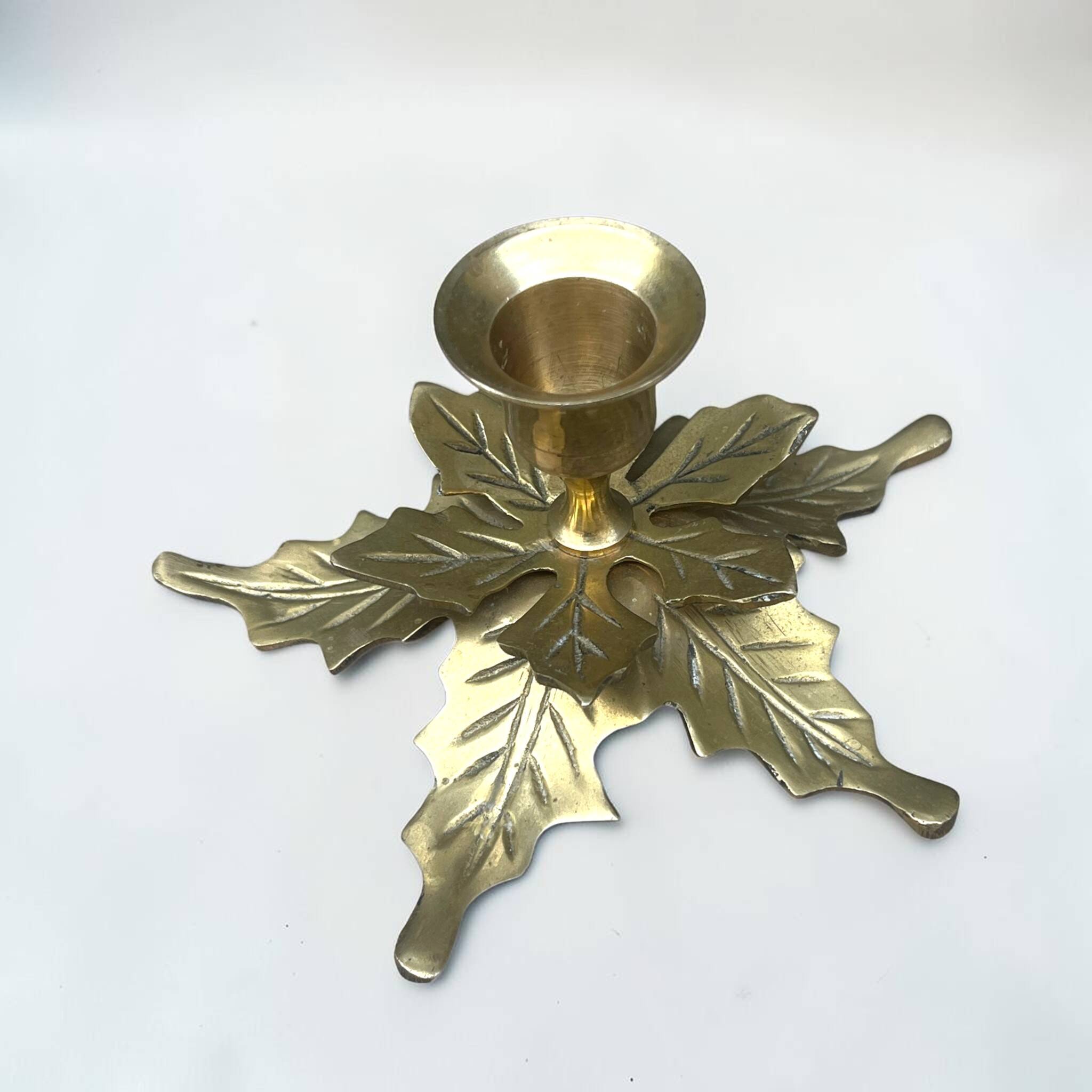 Brass candlestick in the shape of holly leaves _ bohemian chic candlestick