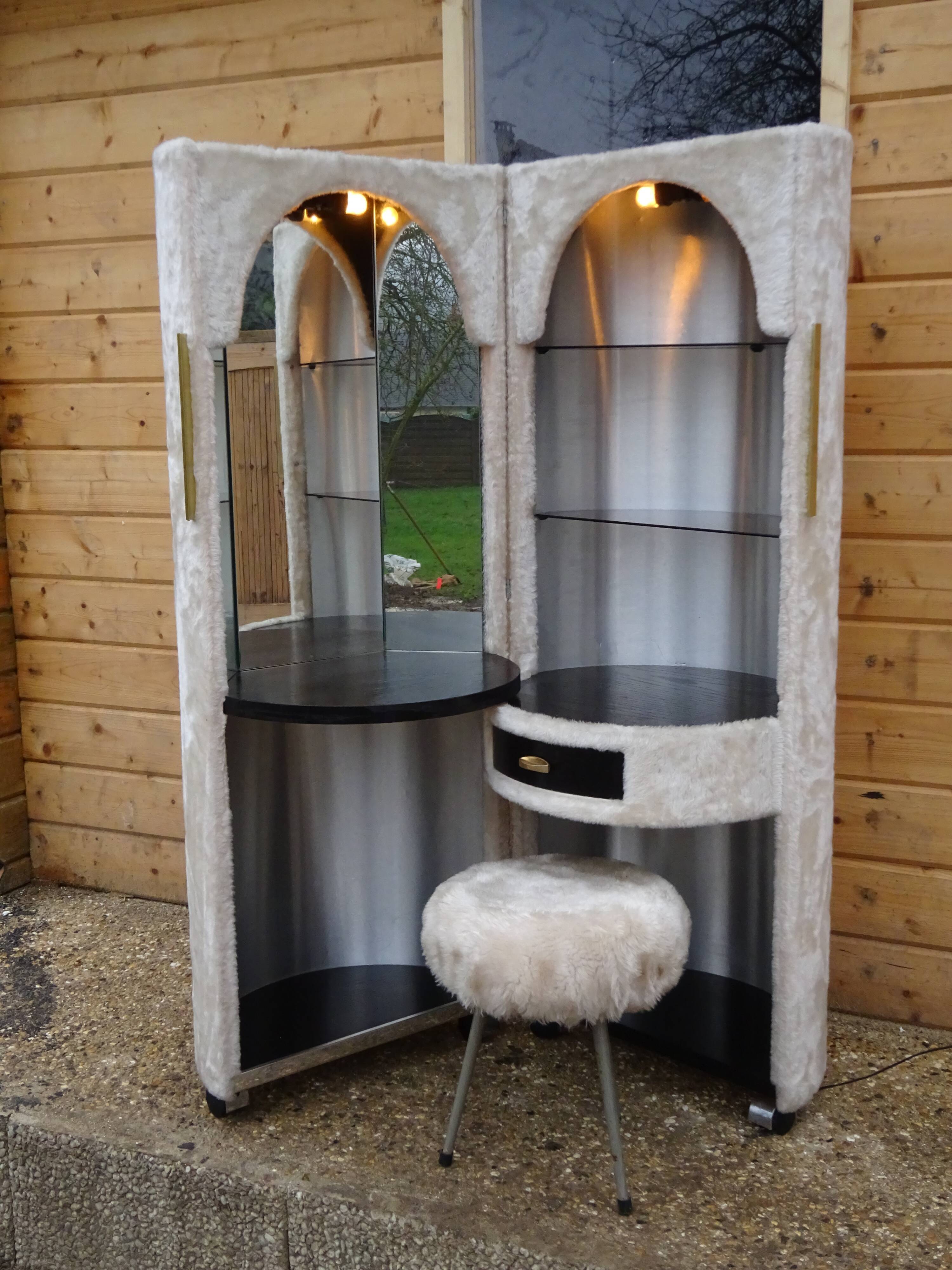 hairdresser rug vintage felt cylindrical