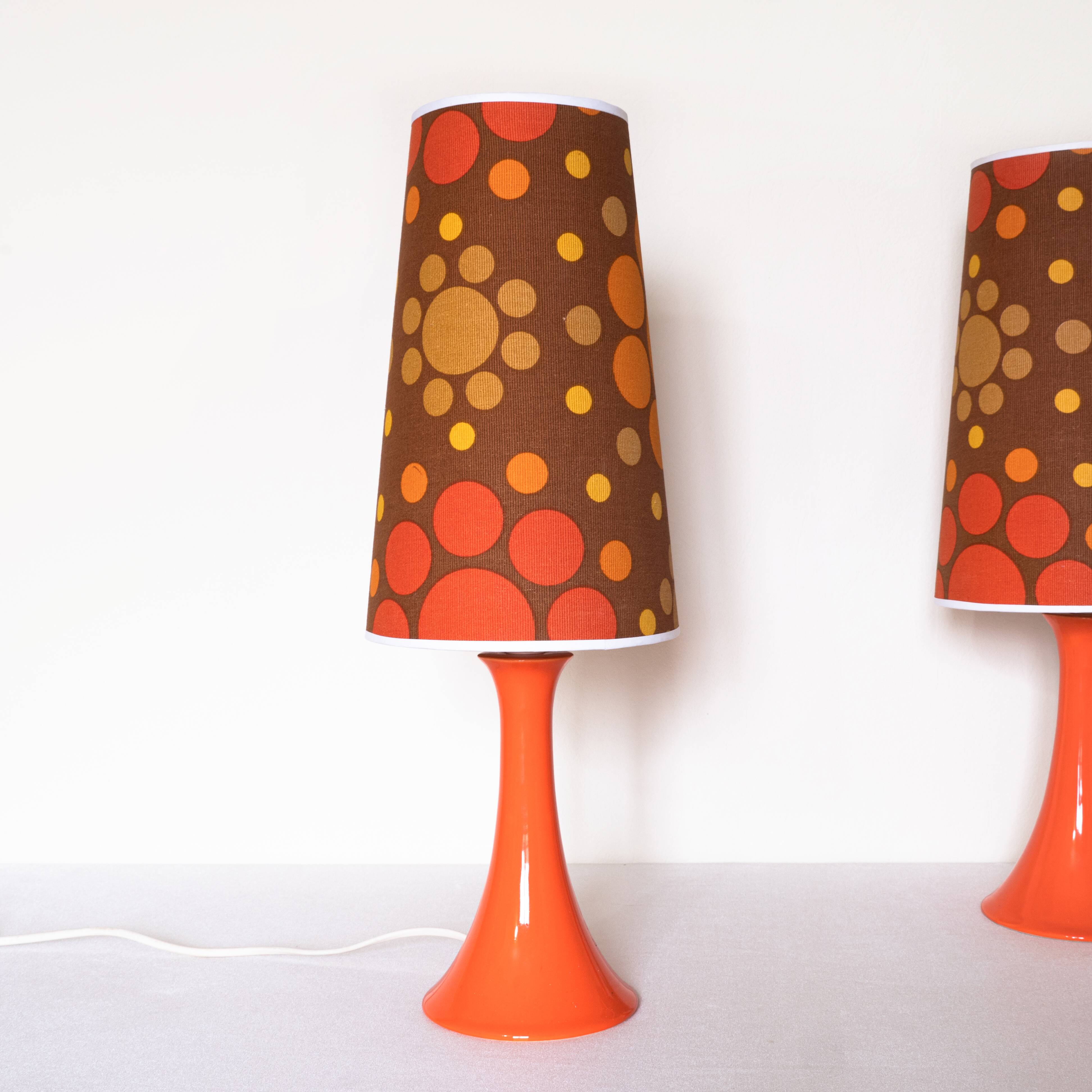 Pair of lamps with pop lampshade from the 70s