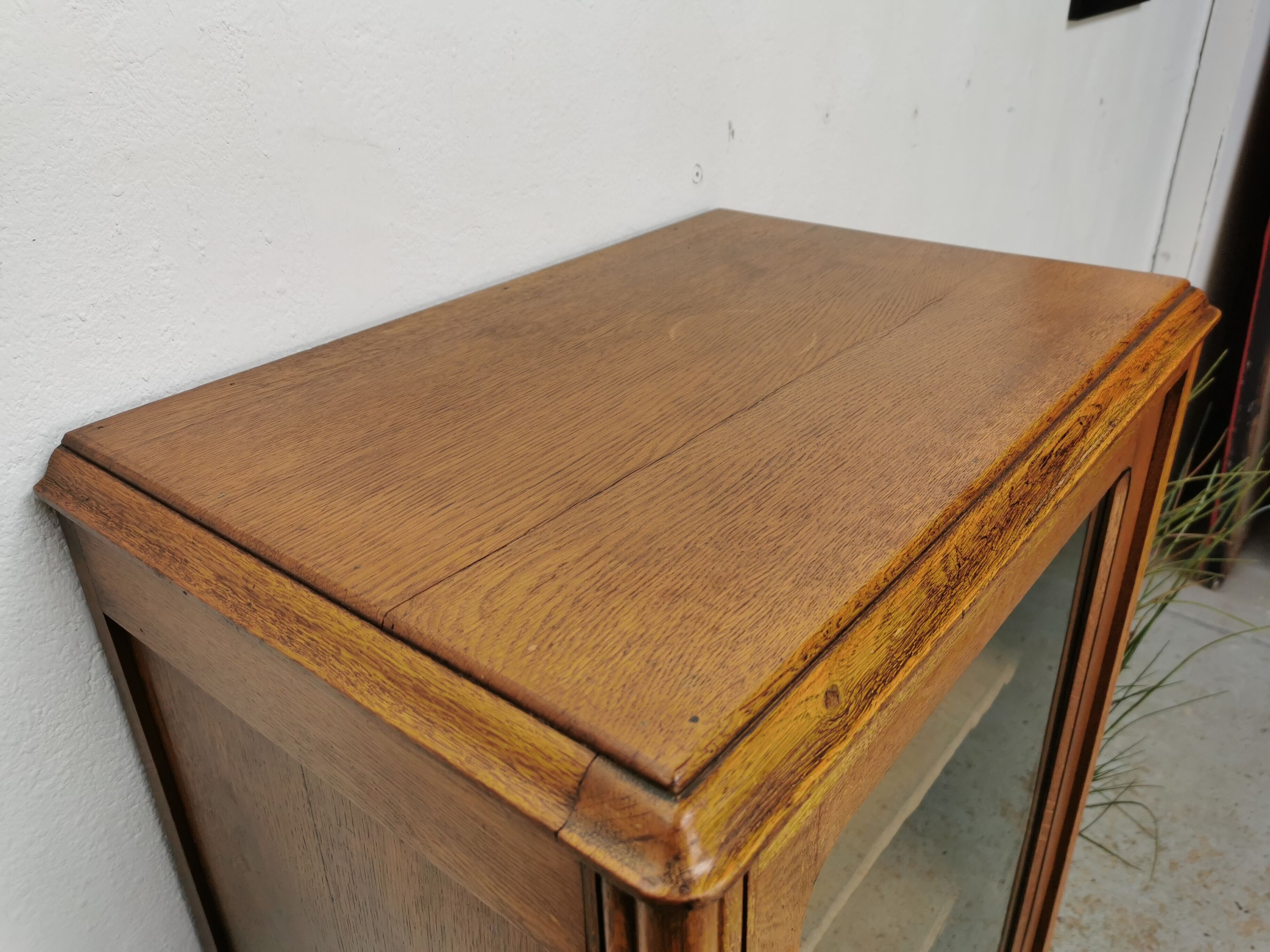 Parisian wardrobe Art Deco vintage showcase