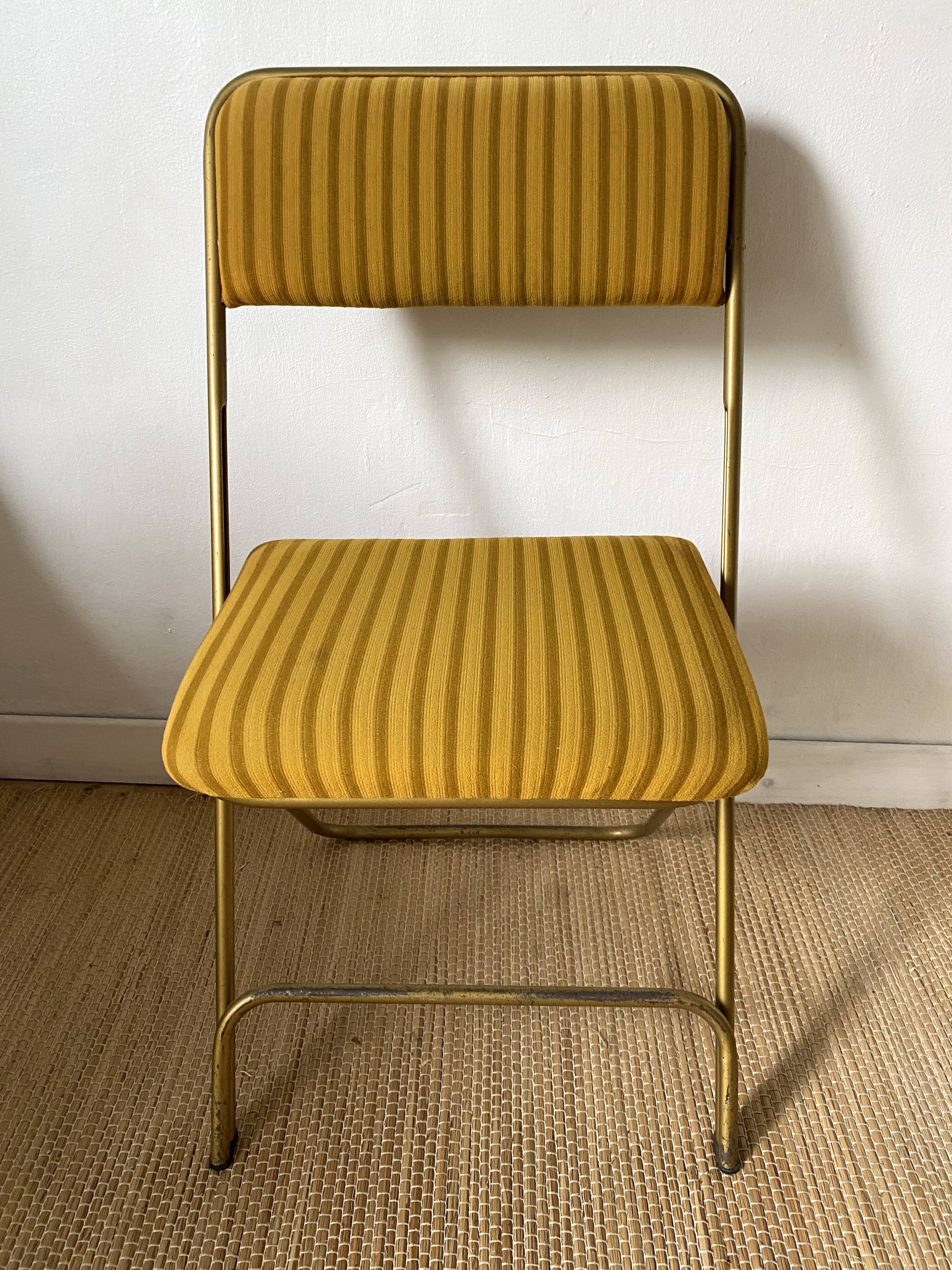 Lafuma folding chairs in velvet and gold metal