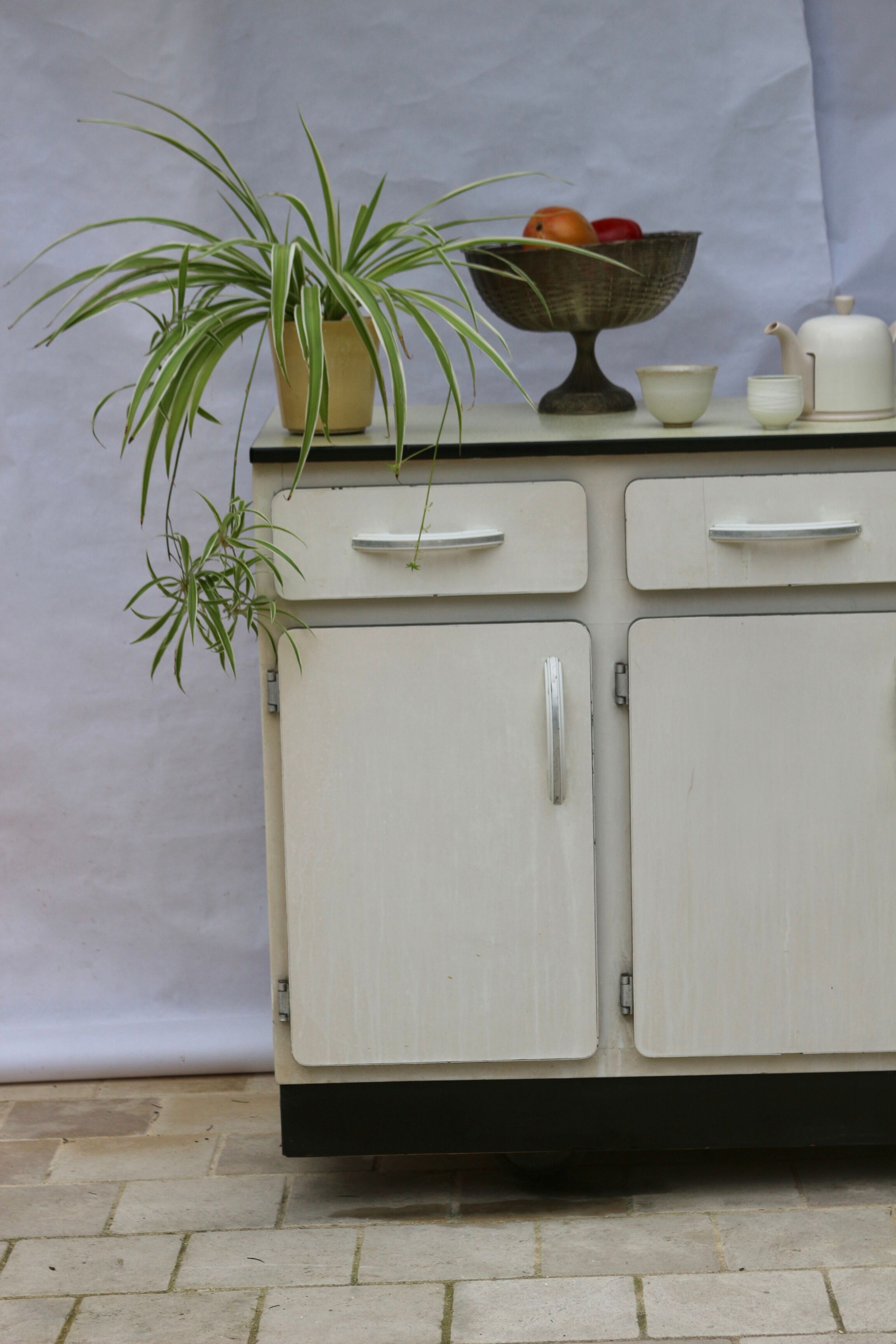 Low kitchen furniture formica ivory color