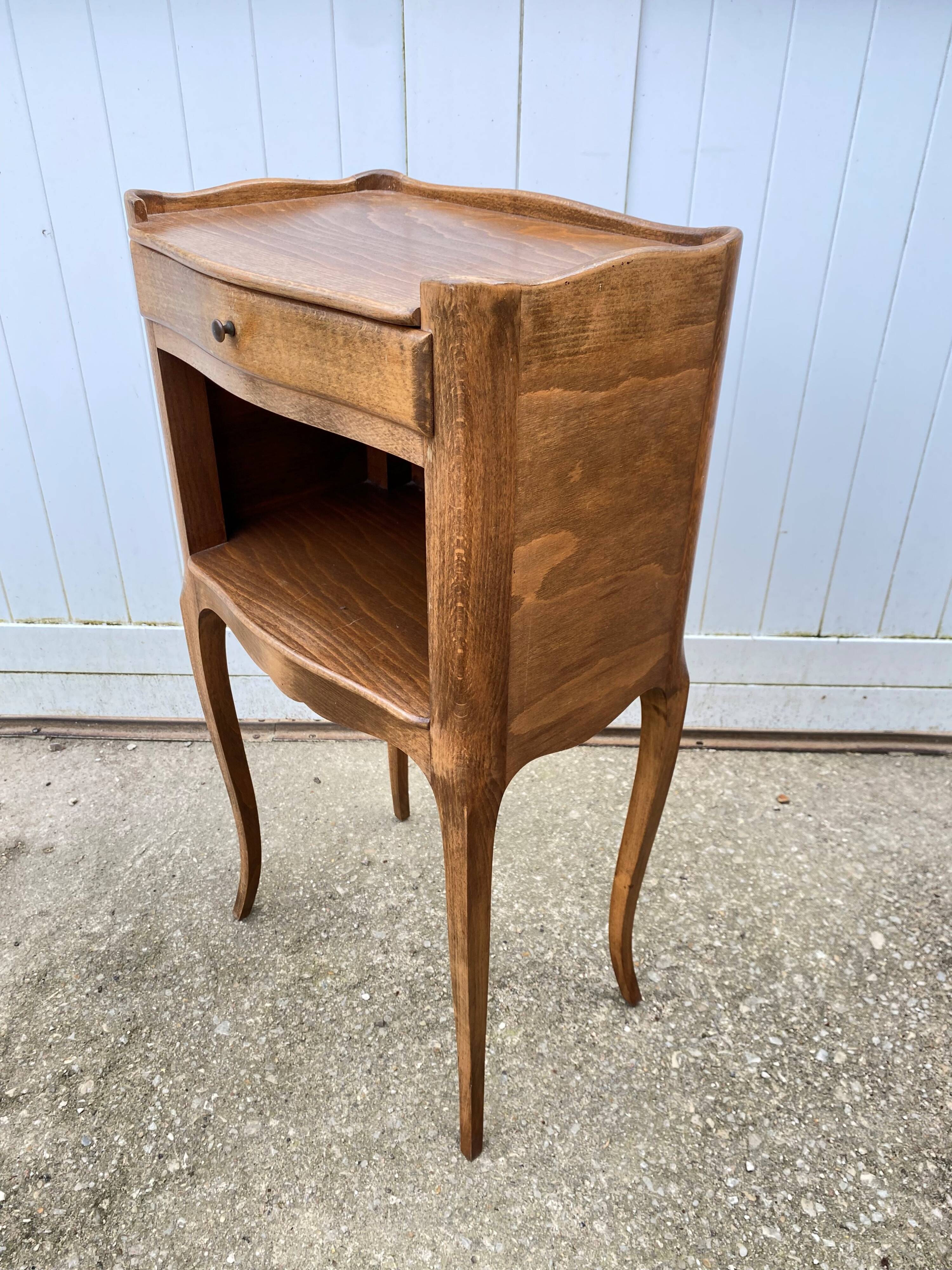 Louis XV style bedside table with 1 drawer