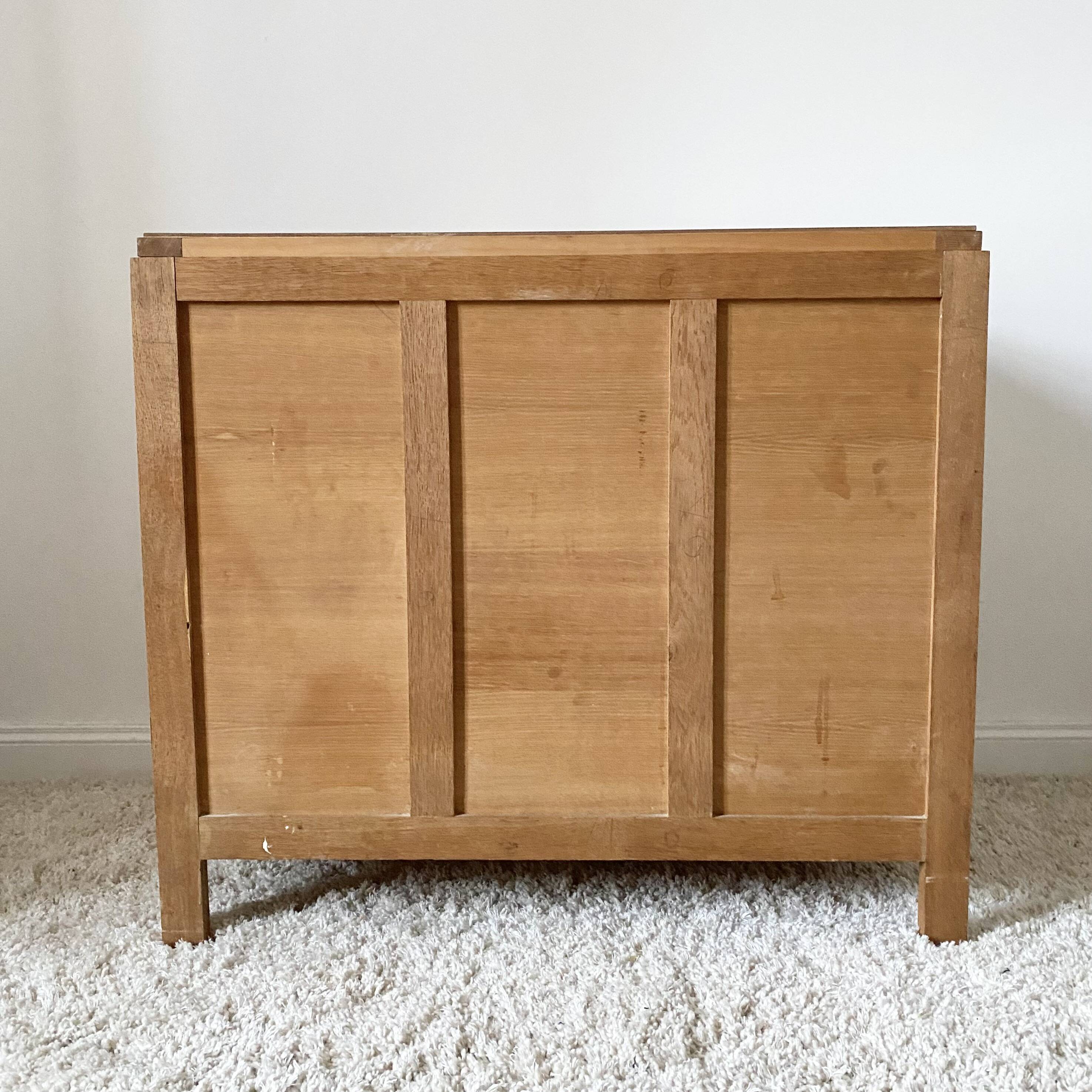 Vintage wooden chest of drawers