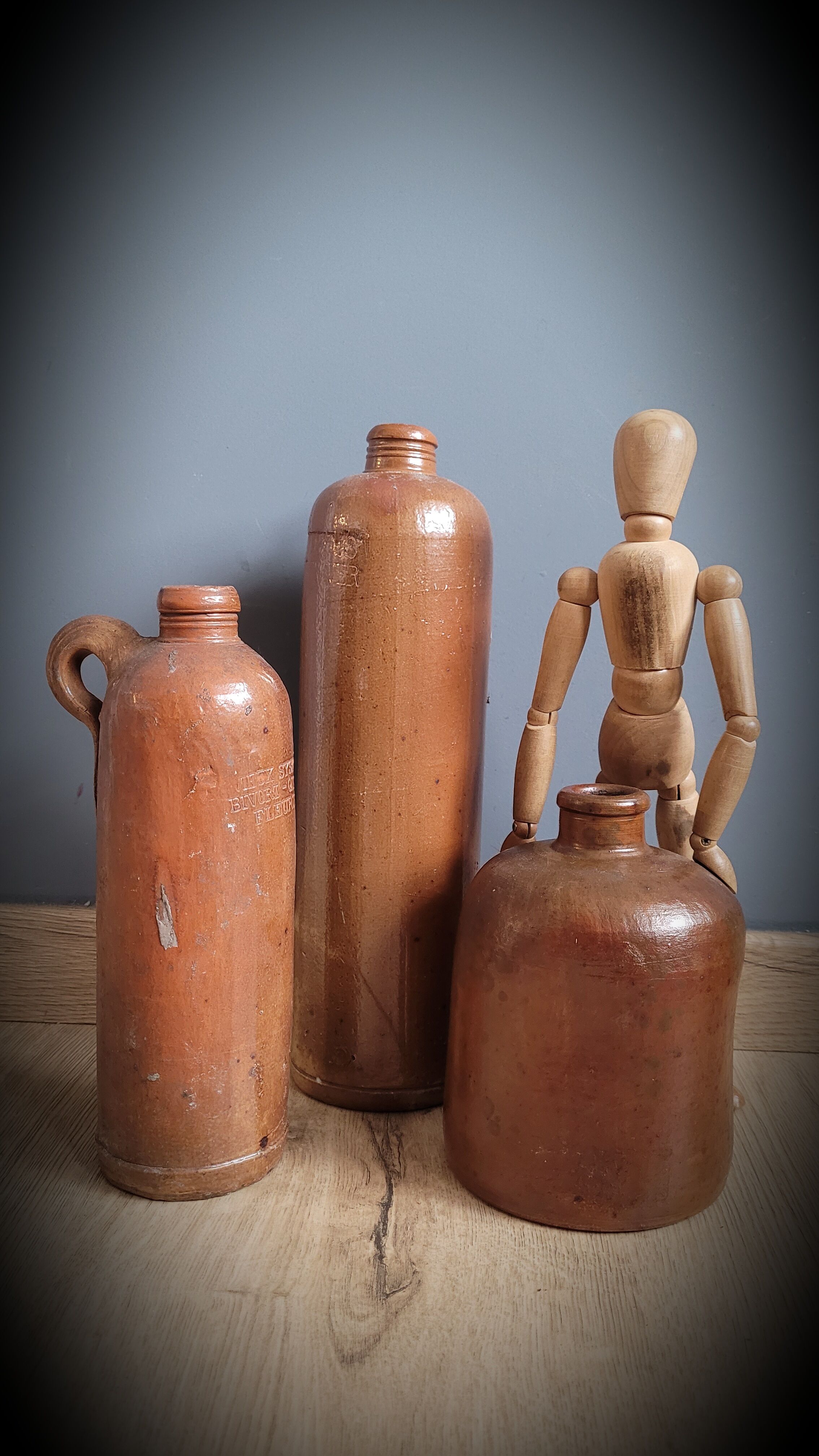 Trio brown sandstone mismatched