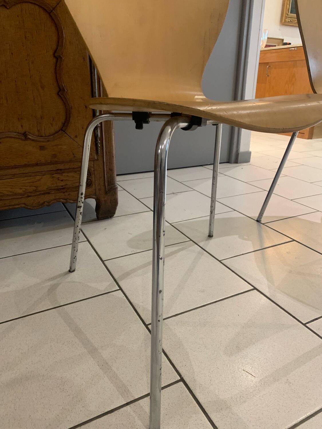 4 vintage chairs