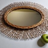 Miroir en rotin vintage de forme ovale