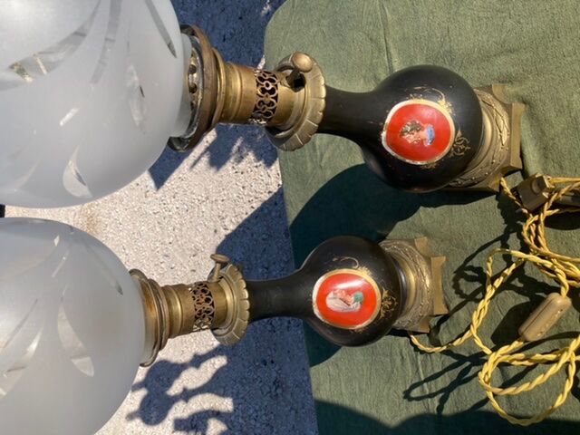 Pair of lamps Napoleon 3