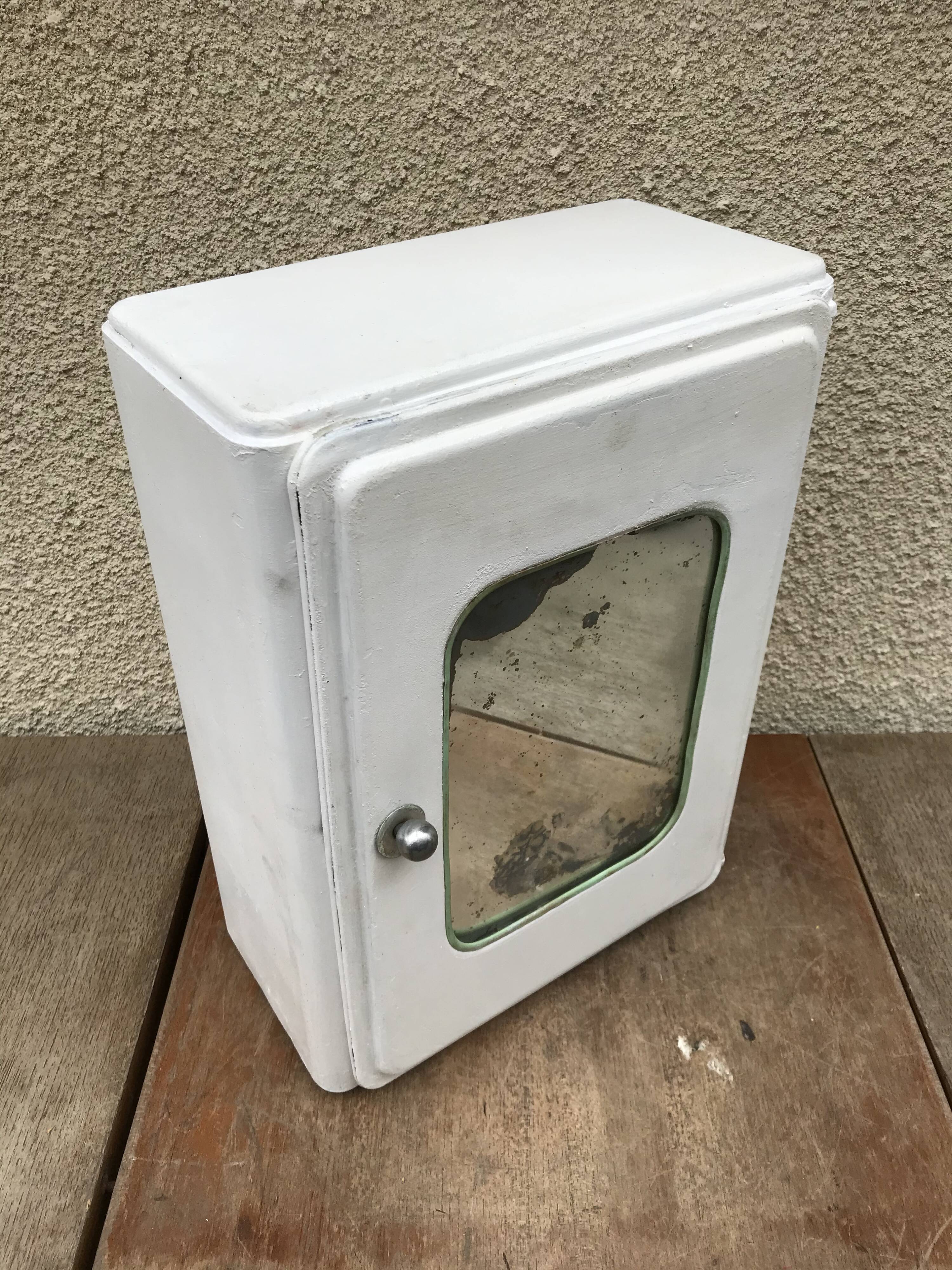 Former white metal pharmacy wardrobe vintage mirror