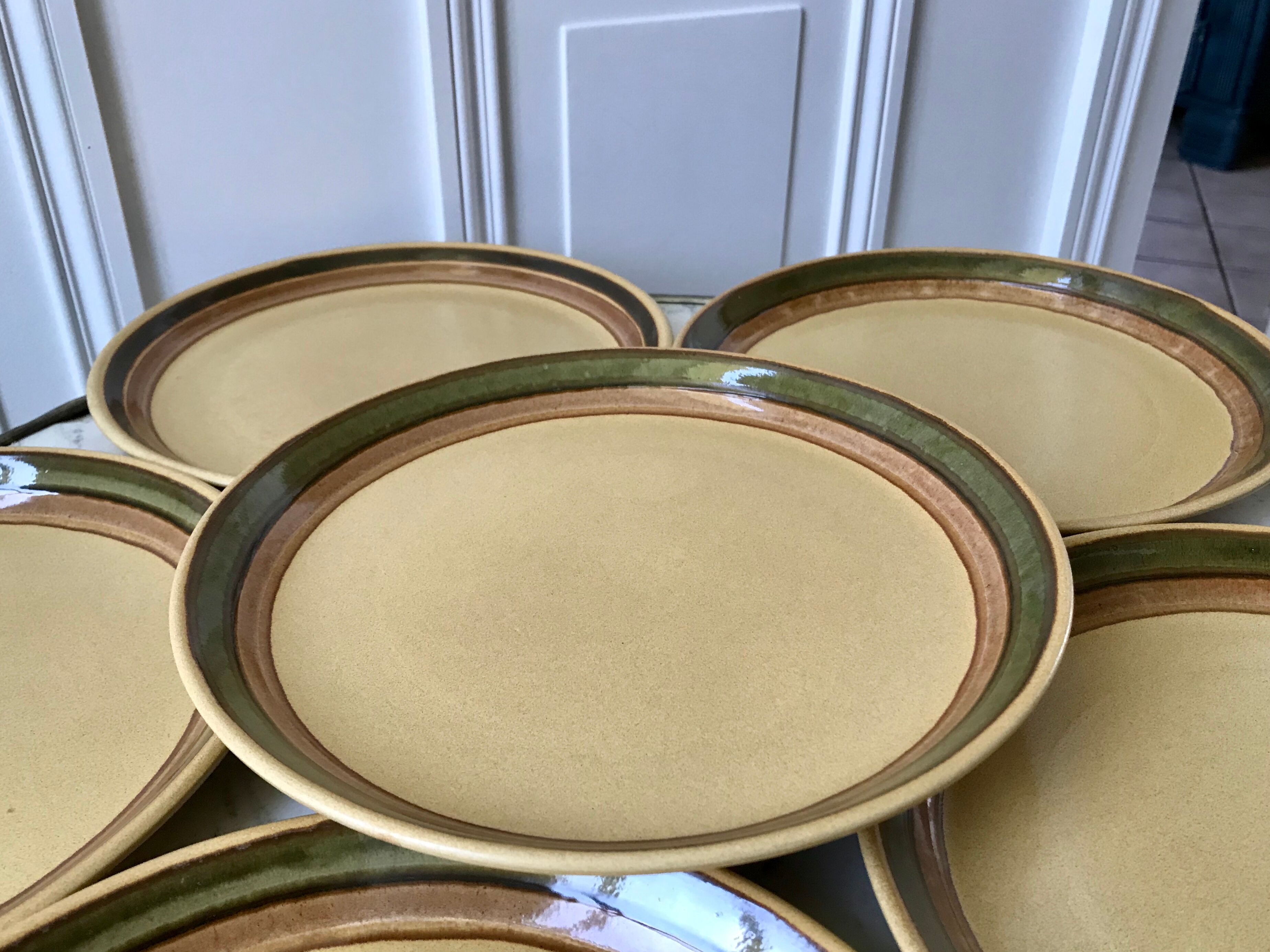 Set of 6 flat plates in vintage stoneware 70s