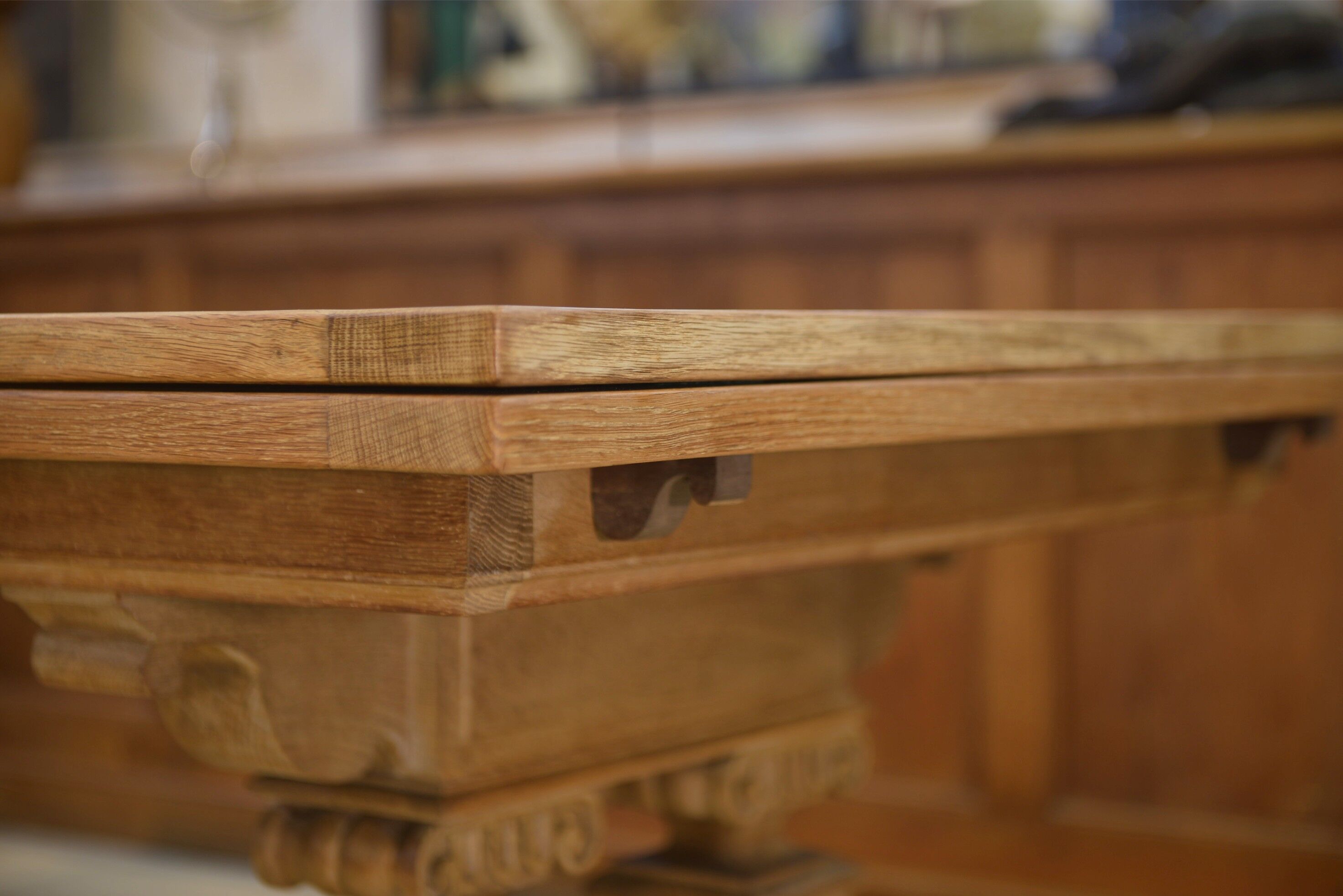 Large sculptural oak table from the 1950s.