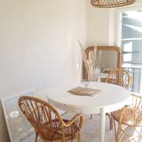 Scandinavian extendable table with butterfly extensions
