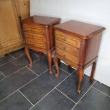 Paire de tables de chevet style Louis XV en merisier