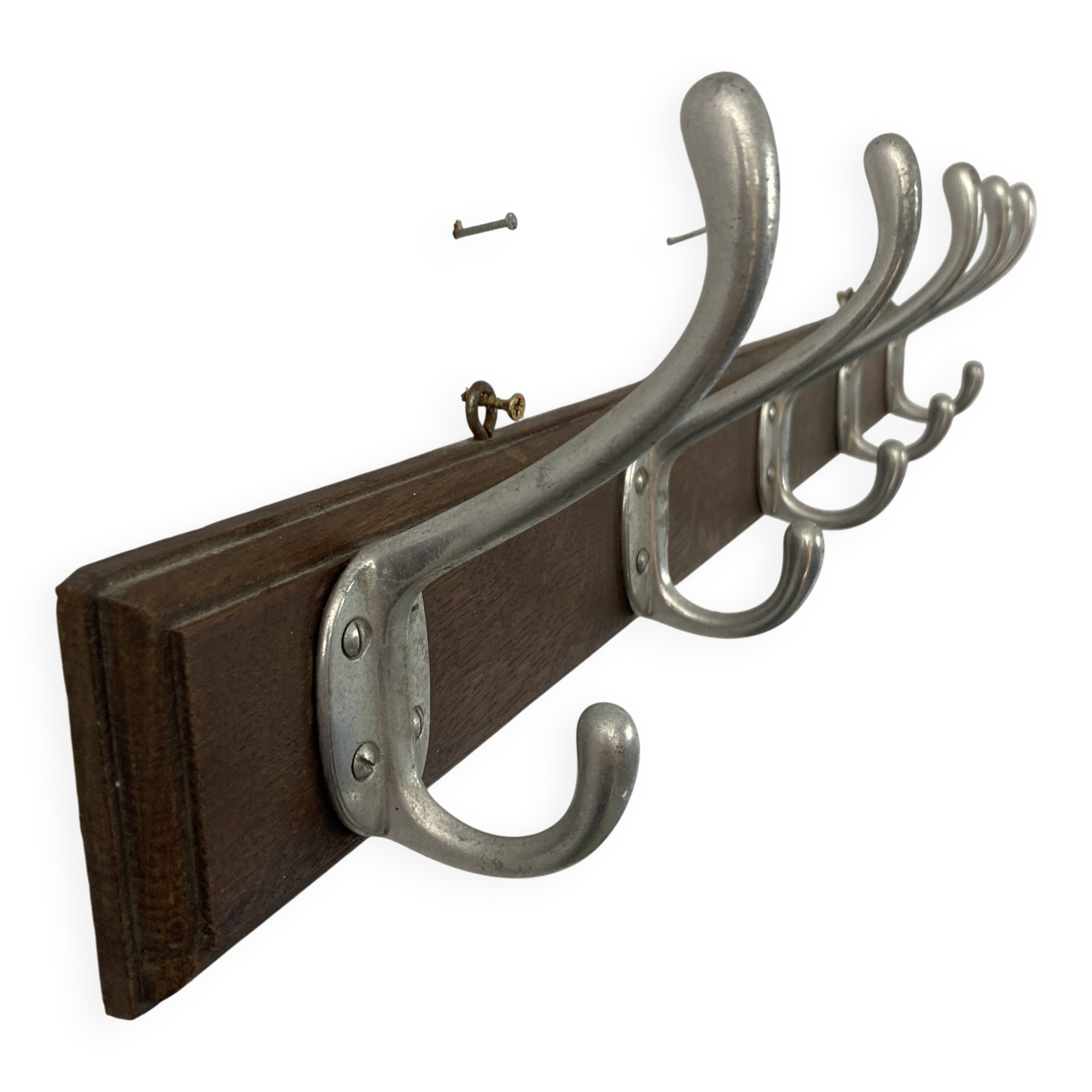 Ancienne patère d'école