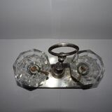 Table salt and pepper shakers