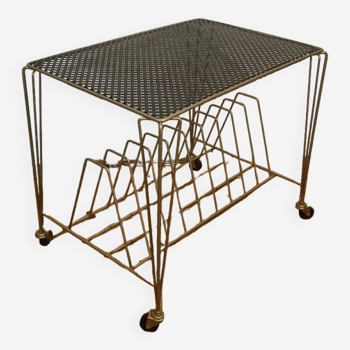 Openwork metal hifi table in mategot style