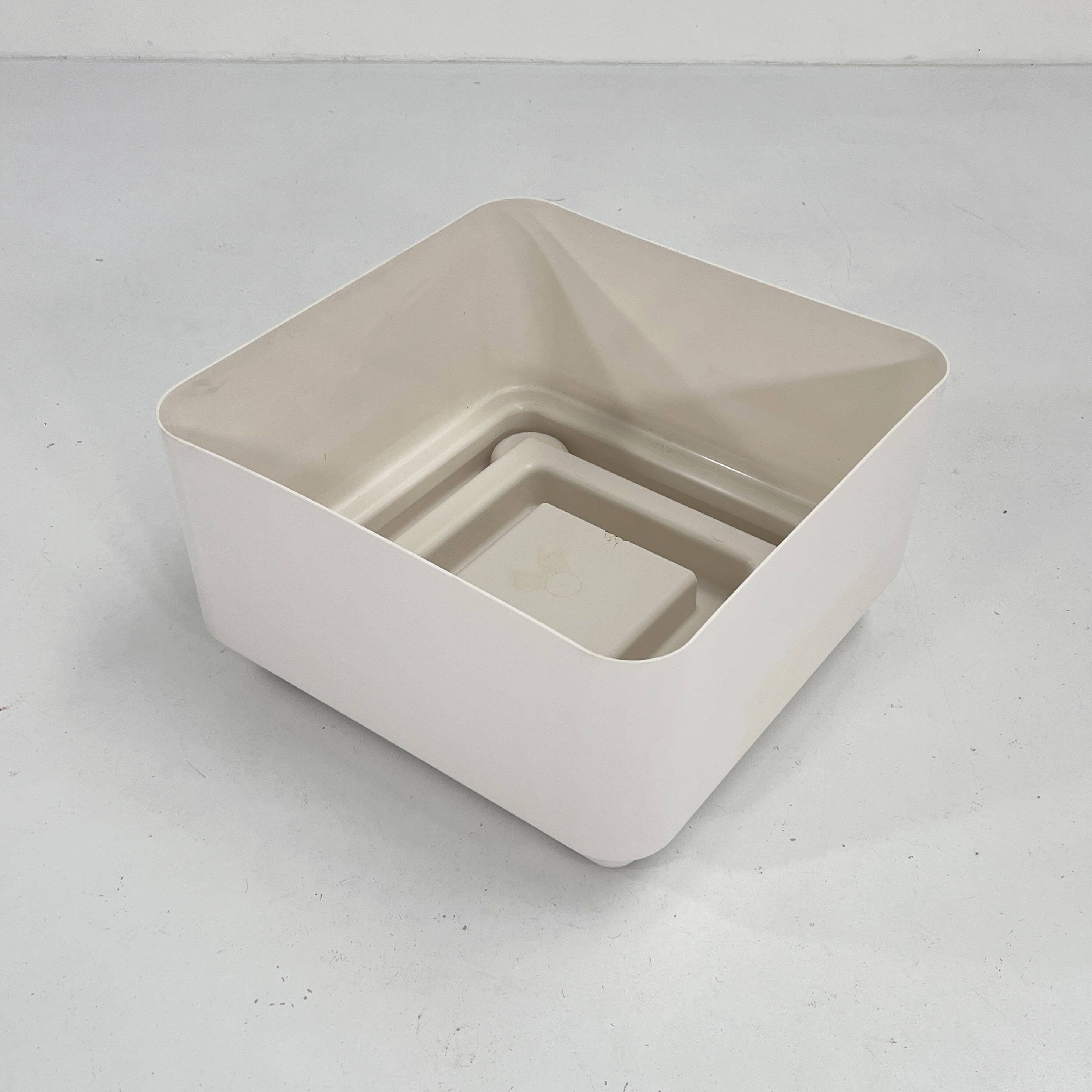 Large planter on casters model 4686 by Anna Castelli for Kartell, 1970