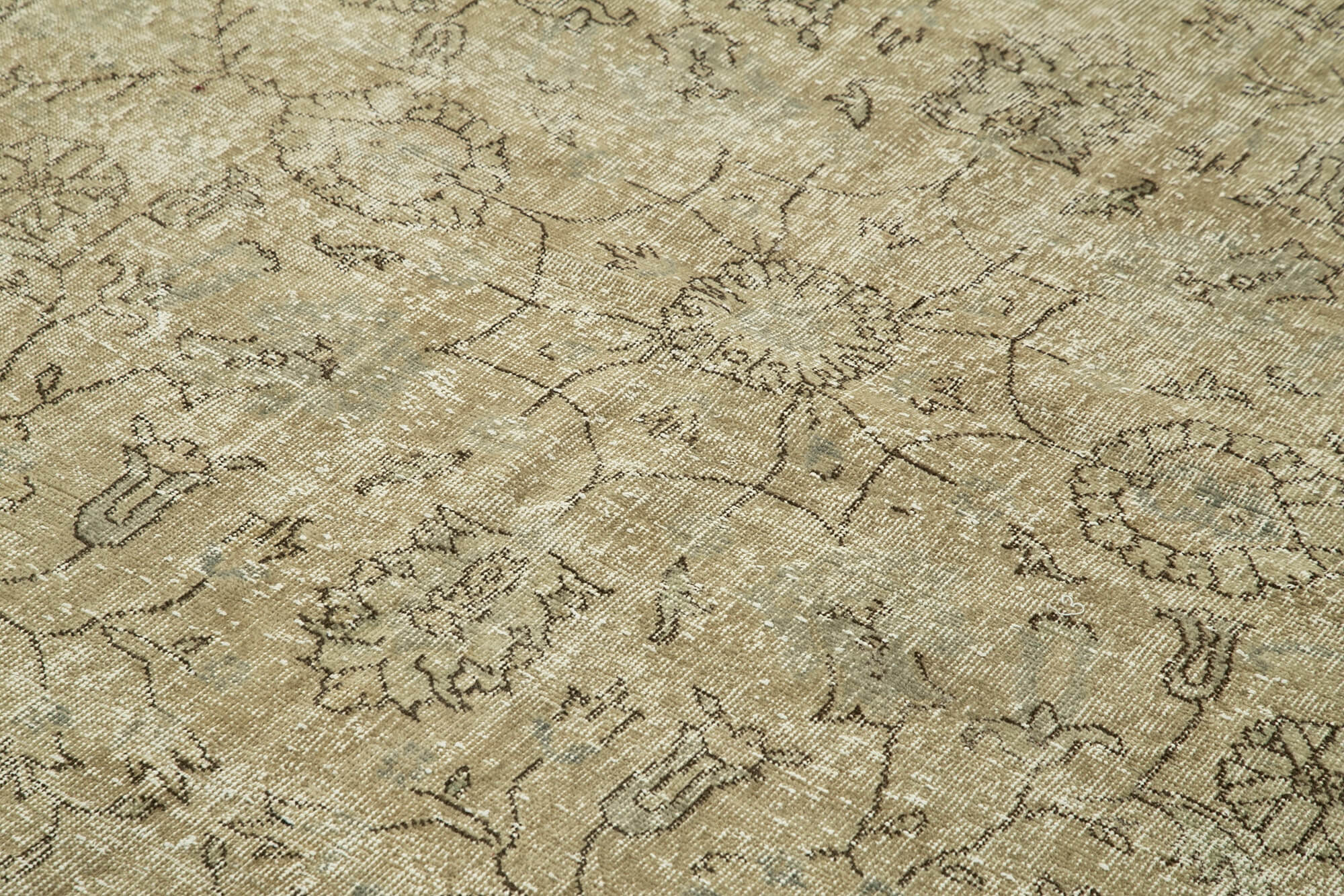 Hand-knotted vintage turkish beige carpet 181 cm x 294 cm