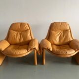 Set of 2 chairs P60 with ottoman by Vittorio Introini for Saporiti 1960