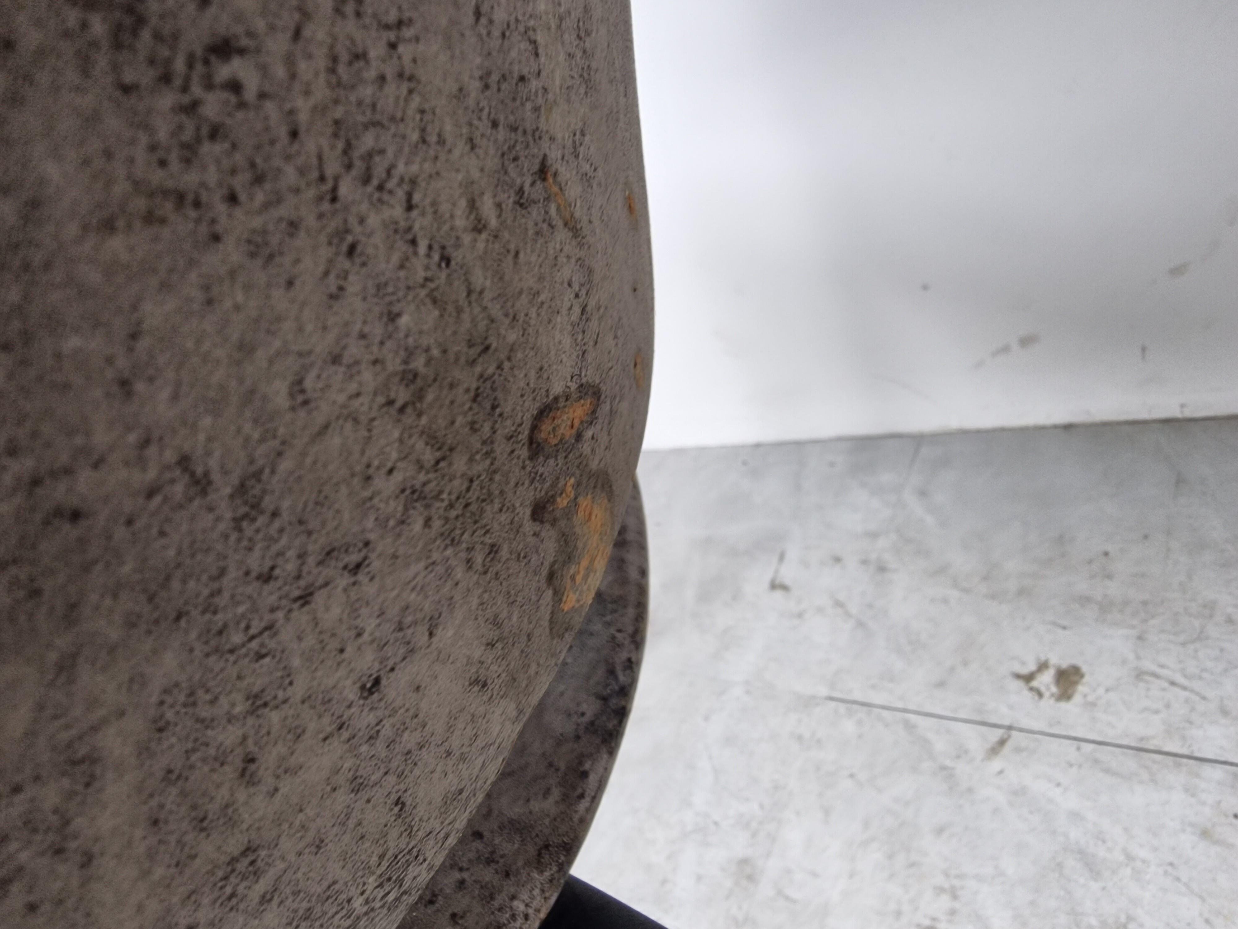 Vintage tripod armchairs, 1970s