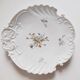 Porcelain shell-shaped dish