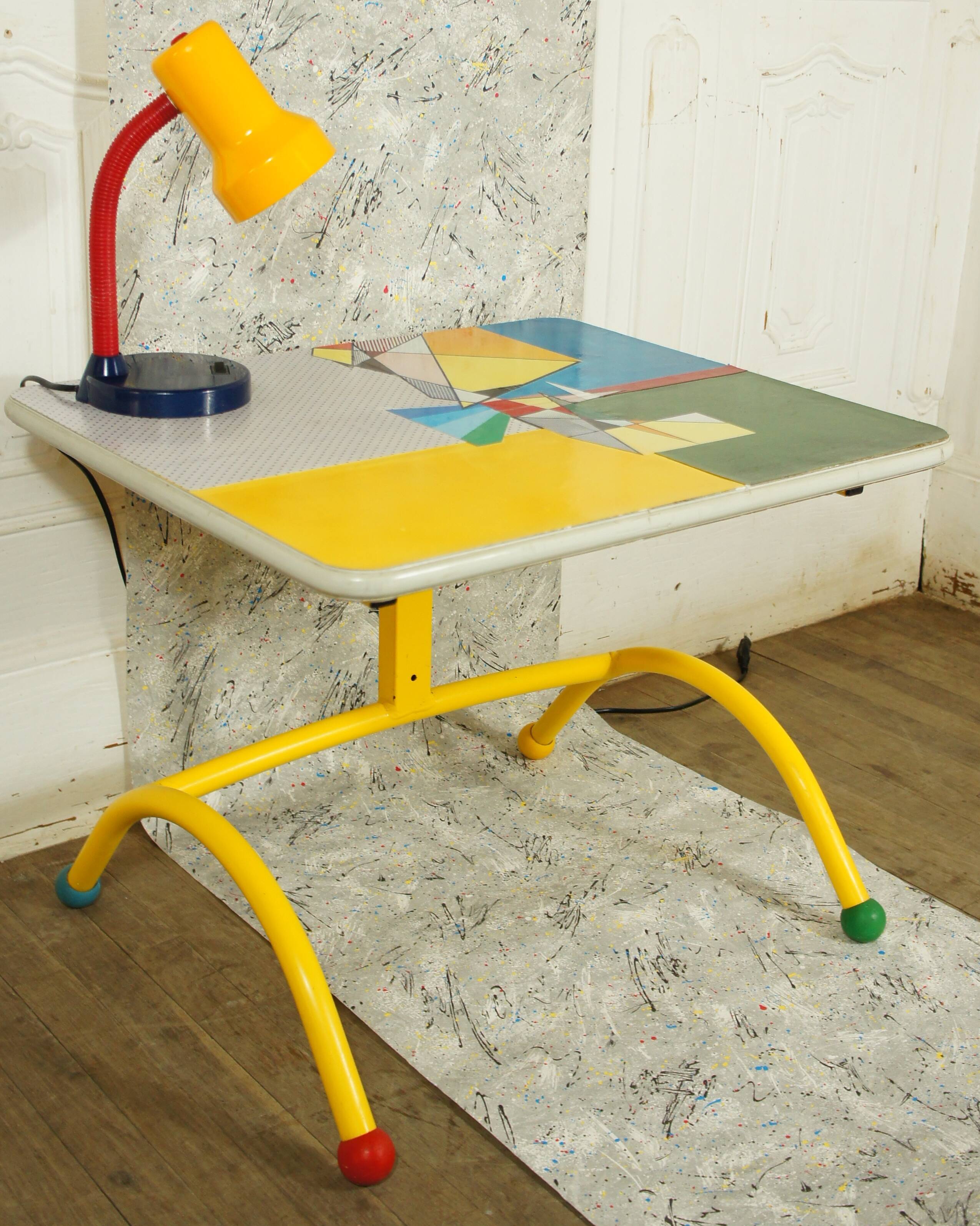 Children's desk & its lamp late 80s