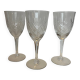 3 verres à pied en cristal taillé