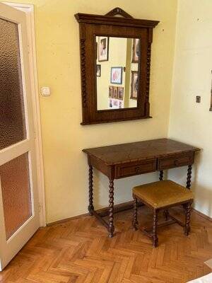 Spanish Style Oak Colonial Dressing Set, Set of 3
