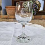 Vintage 10 large crystal glasses - Engraved logo - Cut stem - Very heavy