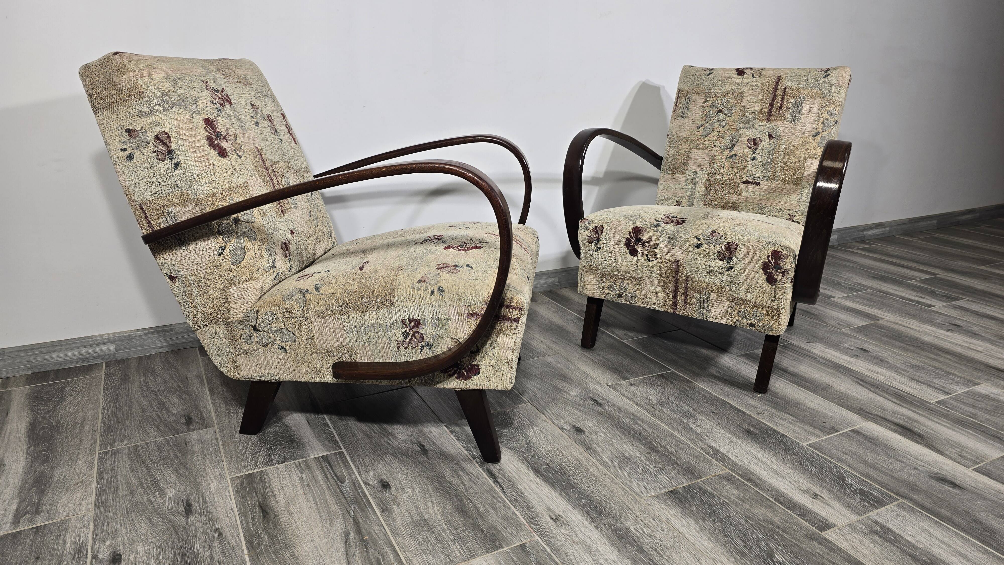 Vintage Armchairs from Jindrich Halabala, 1940s, Set of 2