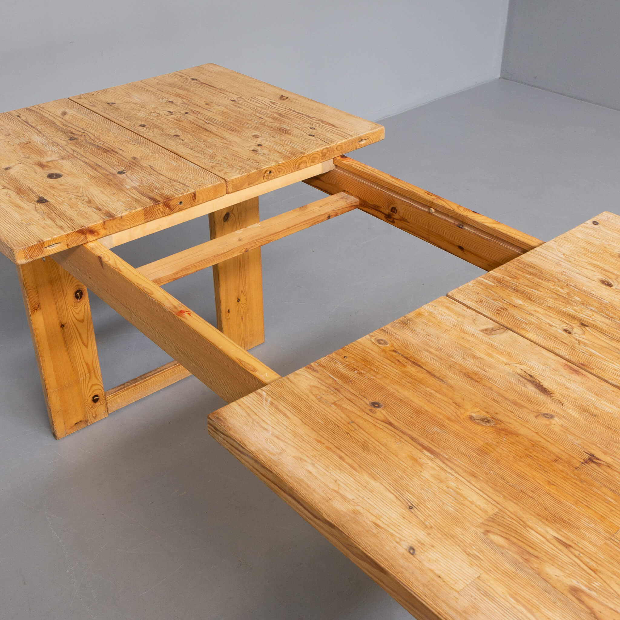 70s pine wooden extendable dining table