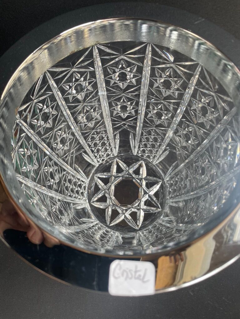 Crystal and chrome metal cooling bucket