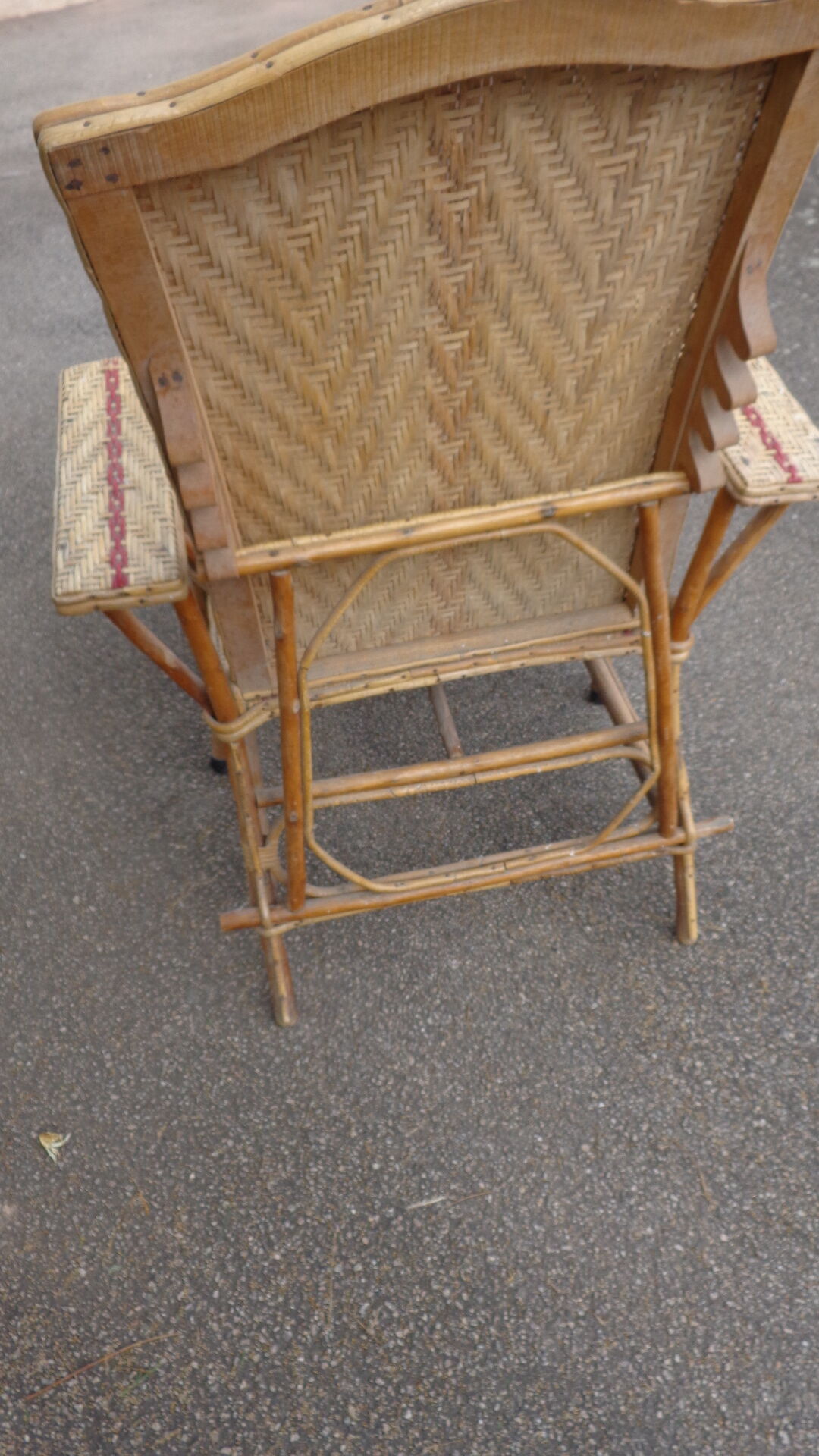 Chaise longue en osier