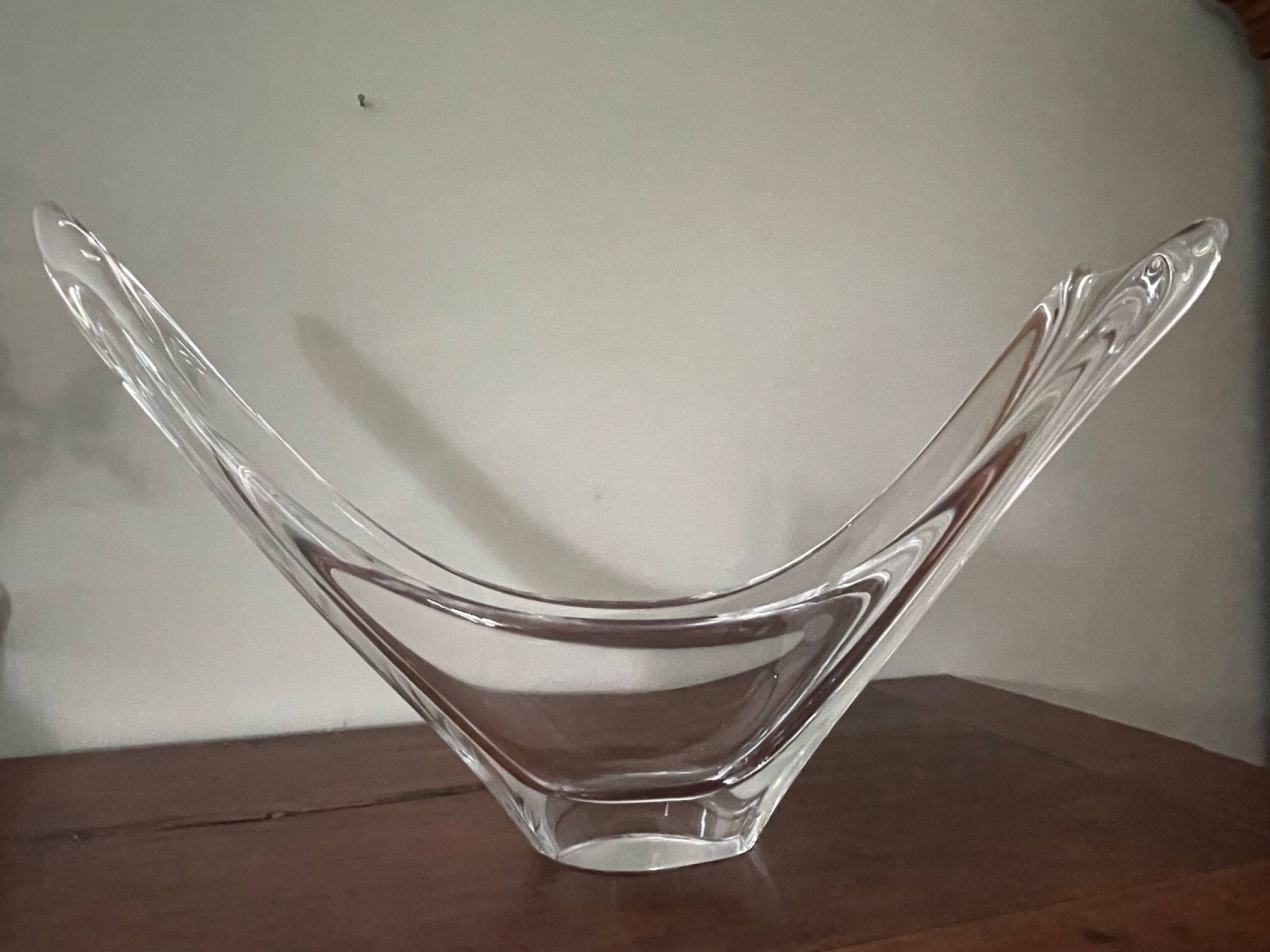 Crystal fruit bowl signed Daum France