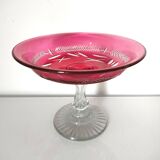 Coupe en verre rose taillé