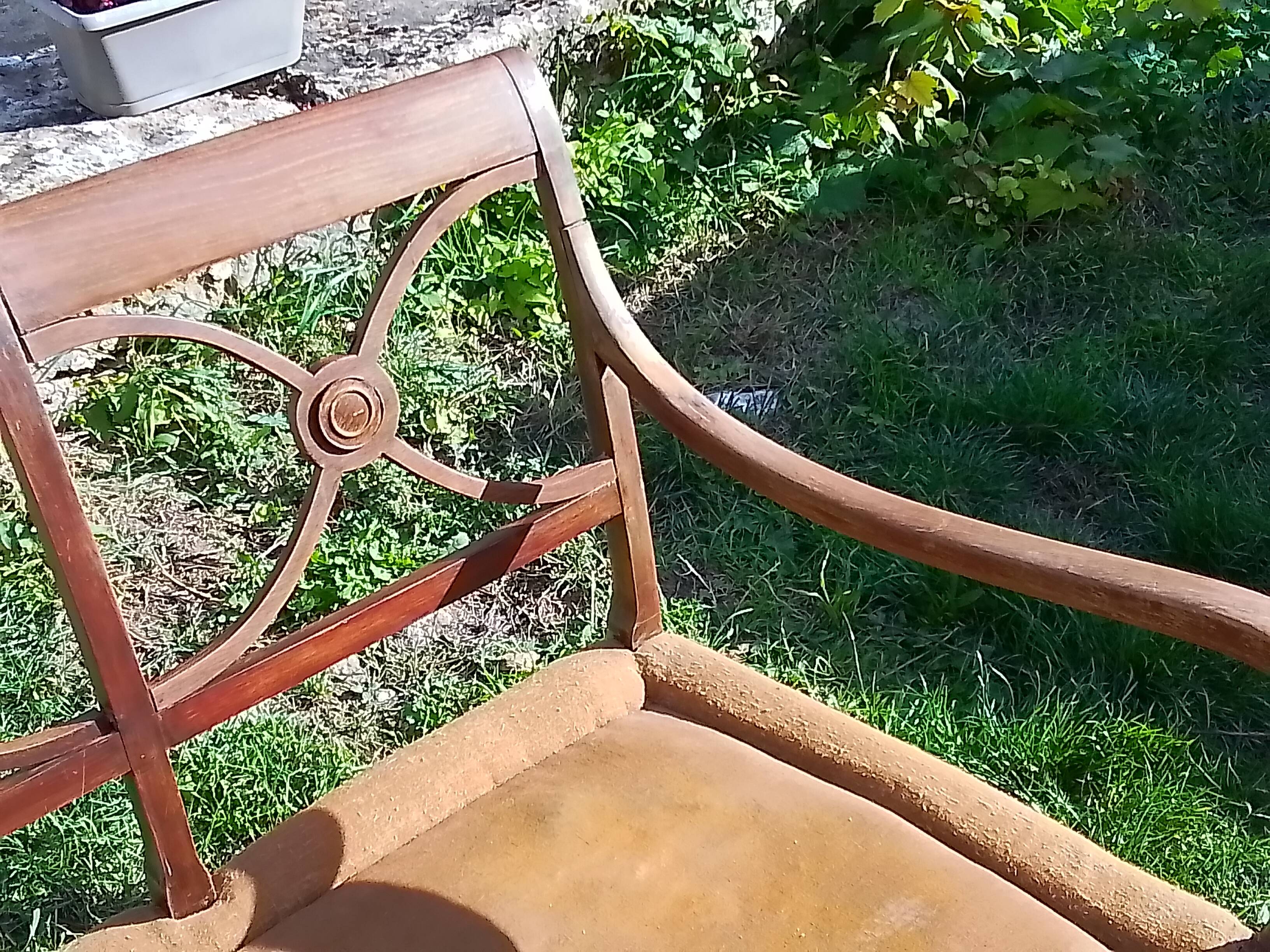 3-seater wooden sofa benches and feather seats