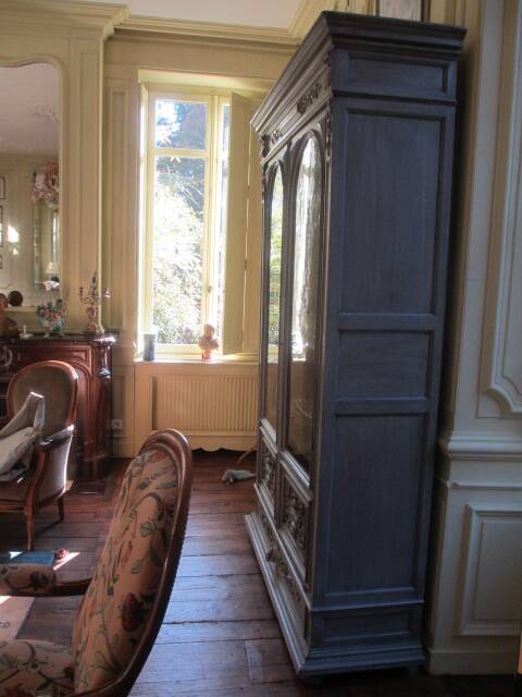 Antique carved buffet display cabinet with gray patina