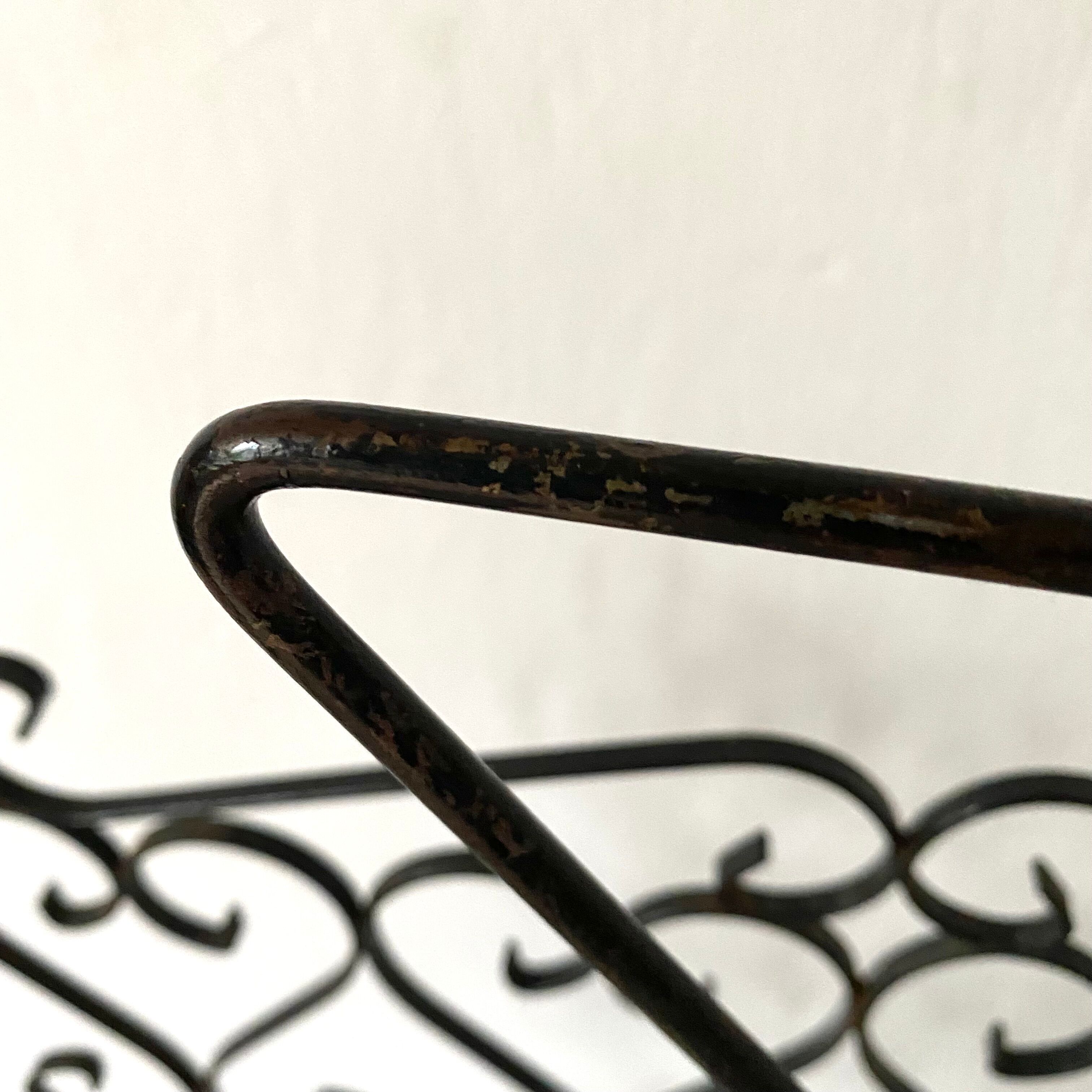 Porte revue en fer forgé années 50